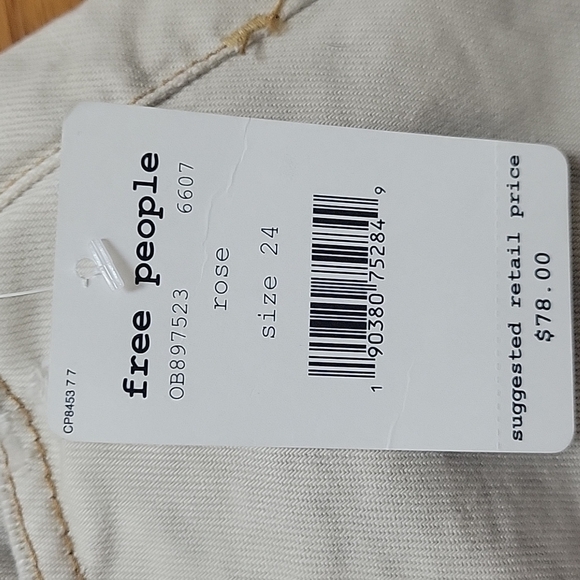 Free People-NWT-Womens Borderline Cutoff Embroidered Denim Short-Size 24 - Picture 7 of 17